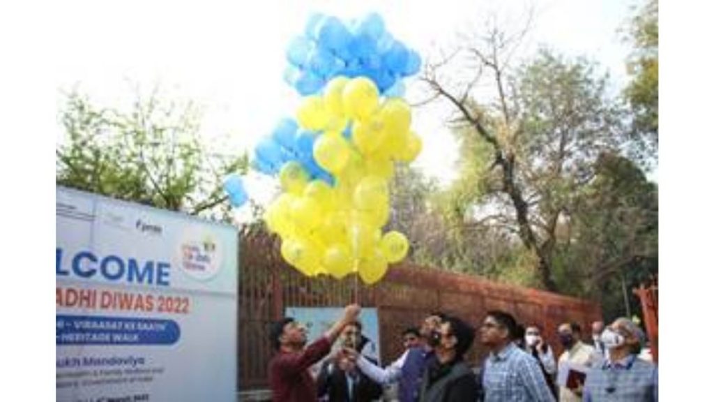 Dr Mansukh Mandaviya participates in the health heritage walk at Purana Qila in New Delhi