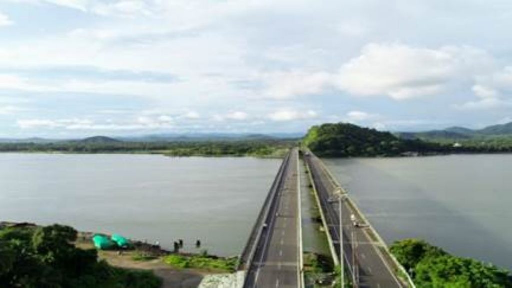 Project for 4-Laning of Goa/Karnataka Border to Kundapur section of NH-17 in  Karnataka to be completed by December 2022.