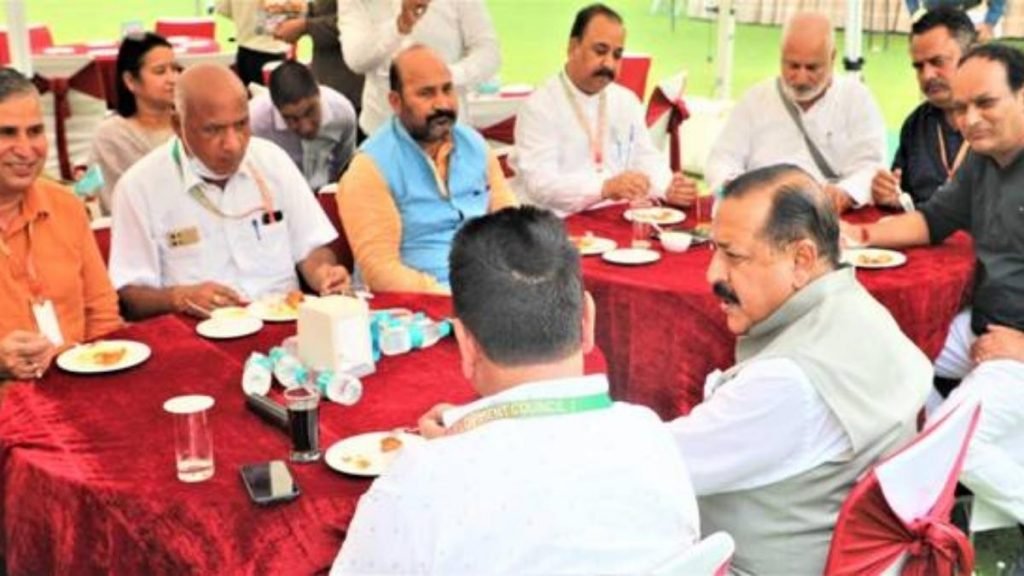Dr Jitendra Singh holds a luncheon meeting with DDC chairpersons, vice chairpersons and members from Jammu and Kashmir
