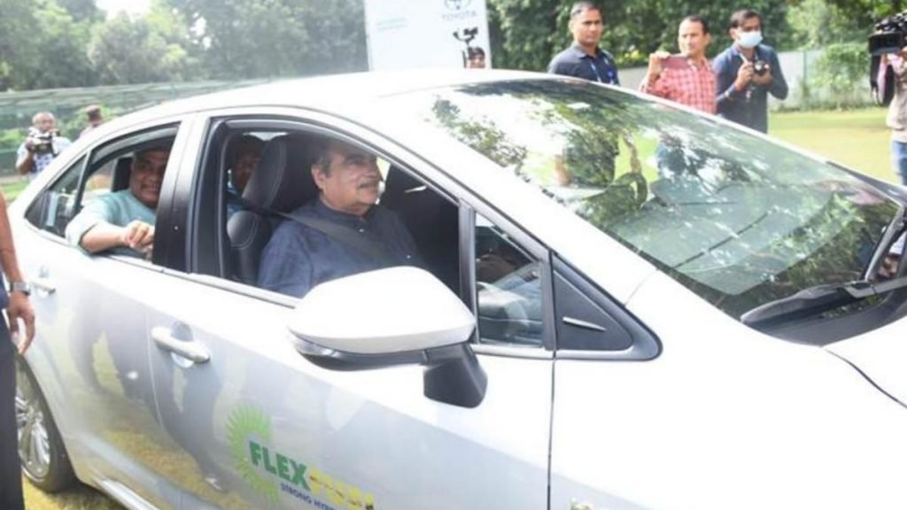 Shri Nitin Gadkari Launches first of its kind pilot project on Flexi-Fuel Strong Hybrid Electric Vehicles (FFV-SHEV) in India